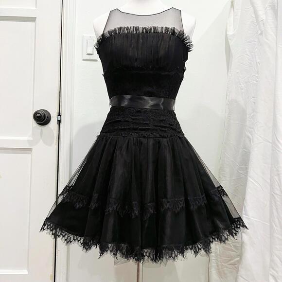 Jessica McClintock Dresses & Skirts - Vintage Jessica MCCLINTOCK SHEER TOP FIT & FLARE Party goth DRESS sz 2 classic